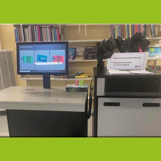 Selvbetjeningsautomaten på Skørping Bibliotek